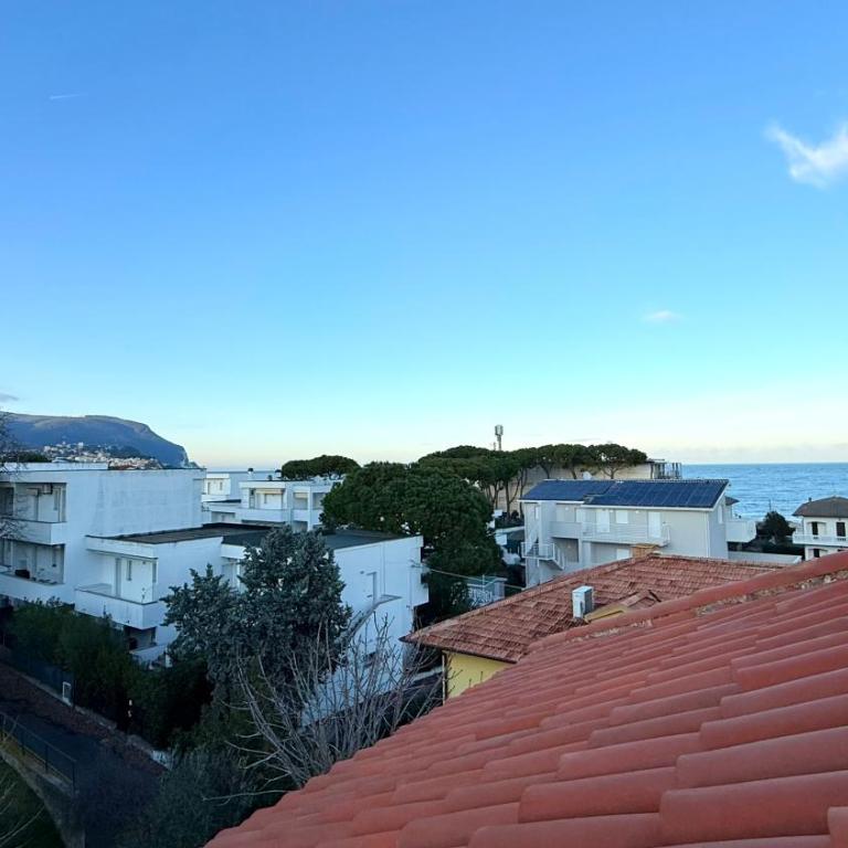 M416 Marcelli, mansarda vista mare a pochi passi dalla spiaggia - Appartamento con 1 Camera da Letto - 24