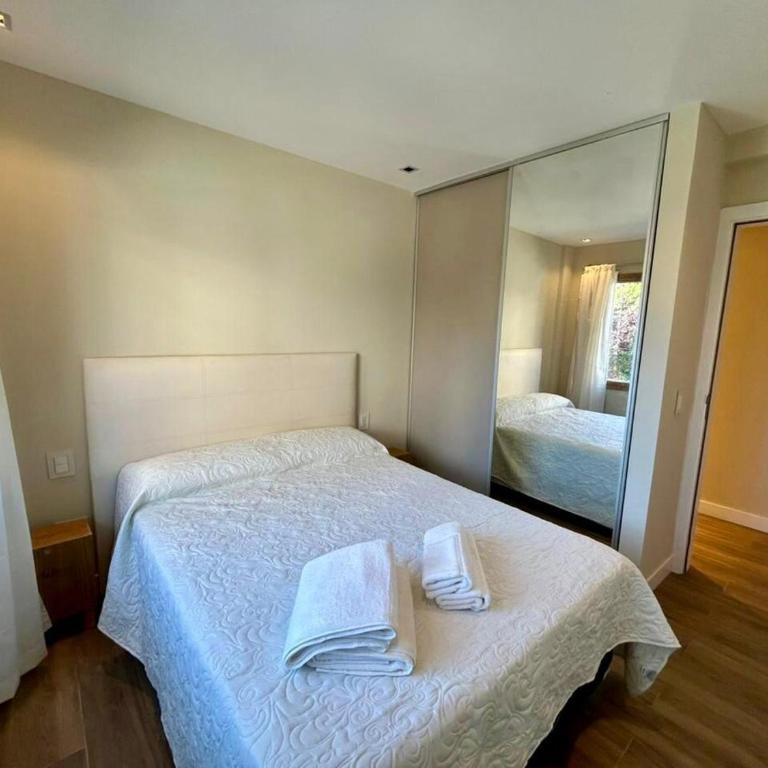 Dept in the heart of Bariloche, steps from the lake! - Apartamento de 1 dormitorio - 4