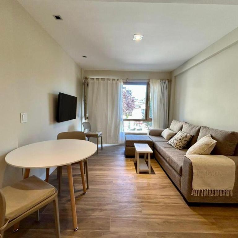 Dept in the heart of Bariloche, steps from the lake! - Apartamento de 1 dormitorio - 7
