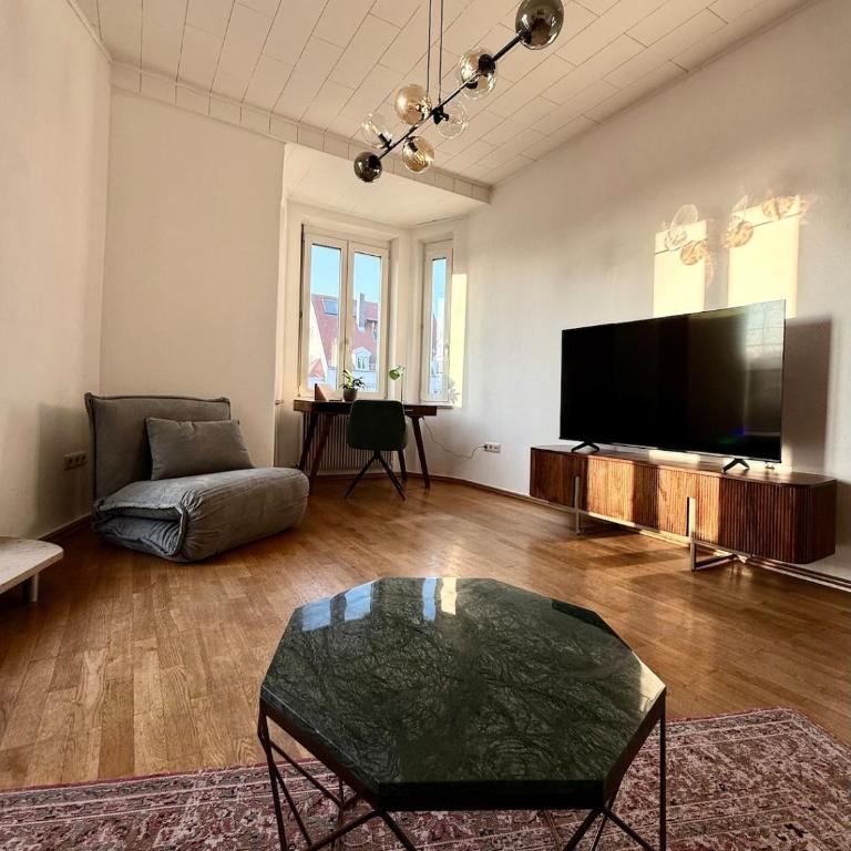 Elegante Jugendstil-Wohnung - ruhige Lage nähe HBF - Apartamento de 1 dormitorio - 9