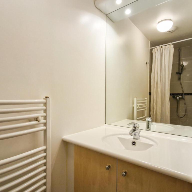 Appartement spacieux au centre, balcon, animaux acceptés - Appartement 2 Chambres - 7