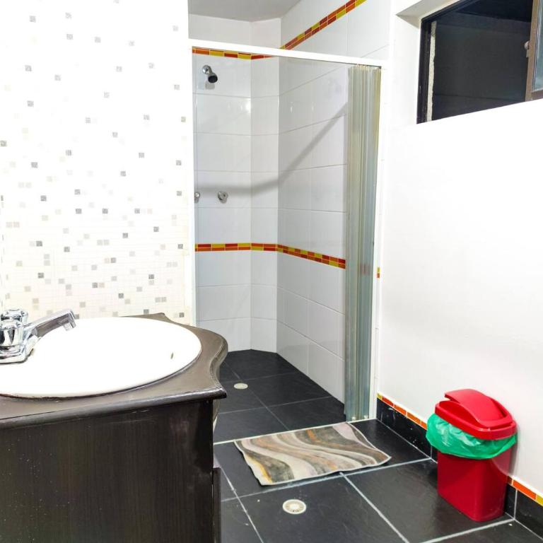 Hostal Coliving Casa Medellín - Habitación Doble - 12
