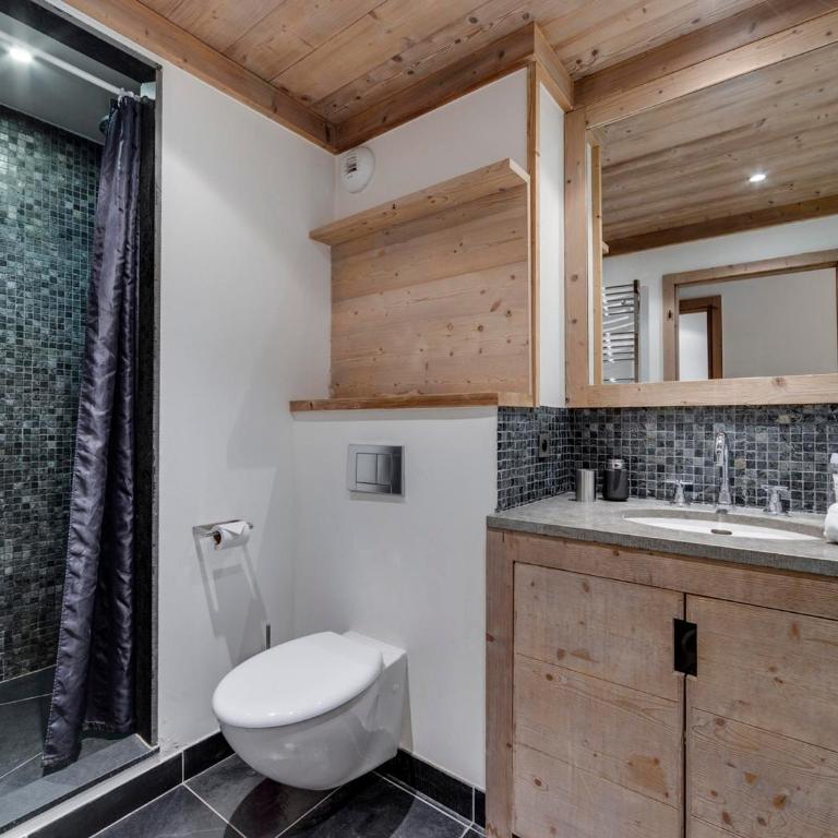 Appartement au cœur de Val d'Isère : 6 pers, 85m², 3 chambres, parking, WIFI, animaux admis - Appartement 2 Chambres - 9