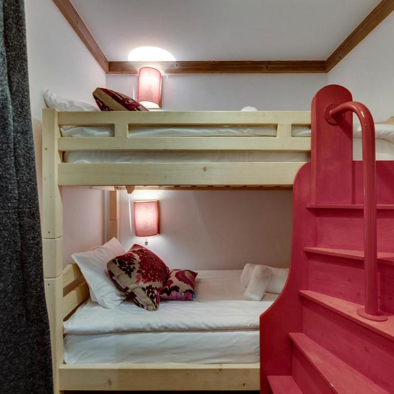 Appartement au cœur de Val d'Isère : 6 pers, 85m², 3 chambres, parking, WIFI, animaux admis - Appartement 2 Chambres - 12