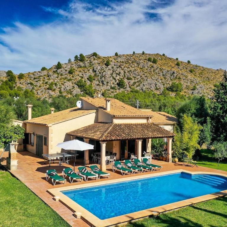 Beautiful villa for 8 people close to Pollensa by Renthousing - Villa - 10