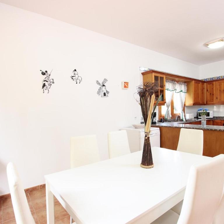 Beautiful villa for 8 people close to Pollensa by Renthousing - Villa - 27