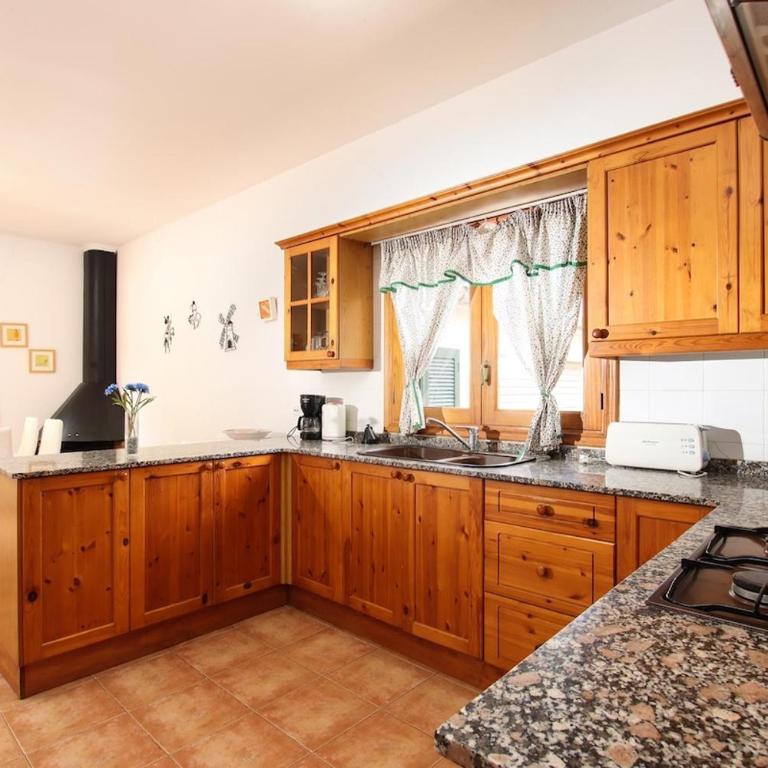 Beautiful villa for 8 people close to Pollensa by Renthousing - Villa - 37