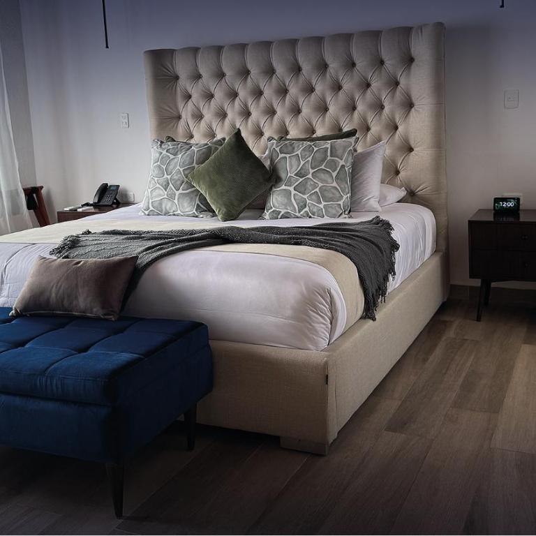 Hotel Boutique Mitad Del Mundo - Habitación Deluxe con cama extragrande - 5