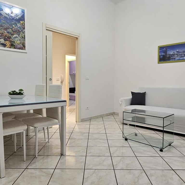 LUXURY STATION APARTMENT - Appartamento con 2 Camere da Letto - 6