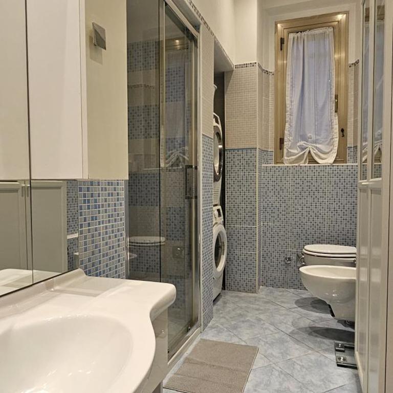 LUXURY STATION APARTMENT - Appartamento con 2 Camere da Letto - 9