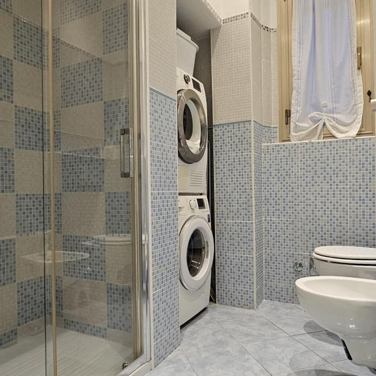 LUXURY STATION APARTMENT - Appartamento con 2 Camere da Letto - 11