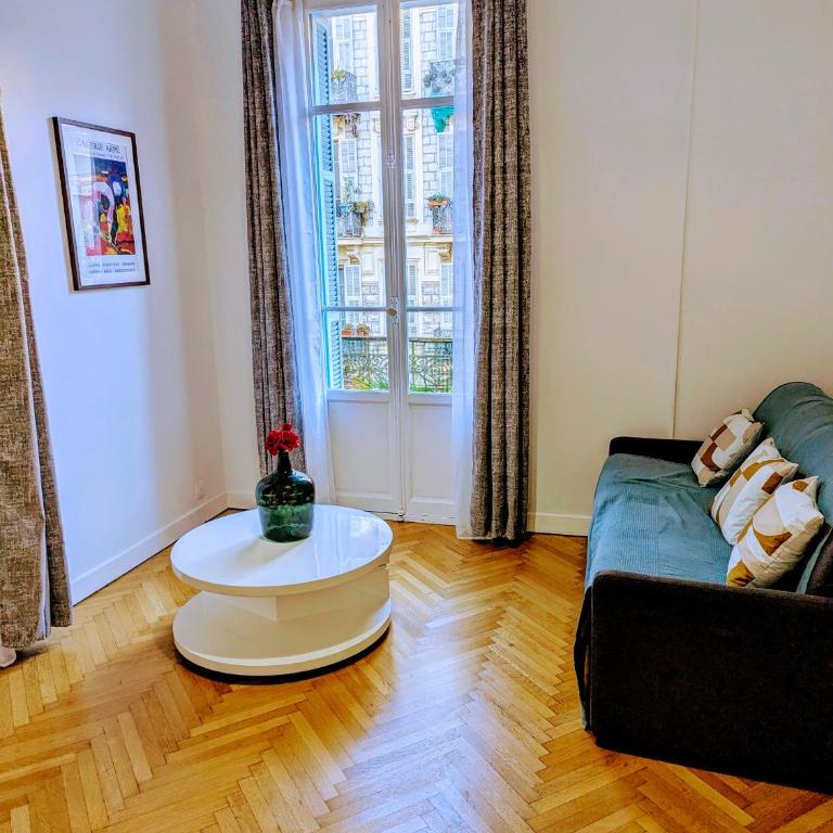 3 Pièces 70m2 Coeur de Nice - Appartement 2 Chambres Deluxe - 1