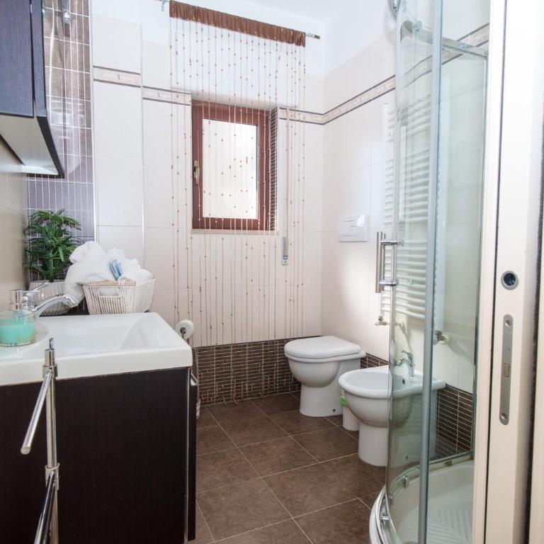 A UN PASSO DA - Appartamento con 2 Camere da Letto - 11