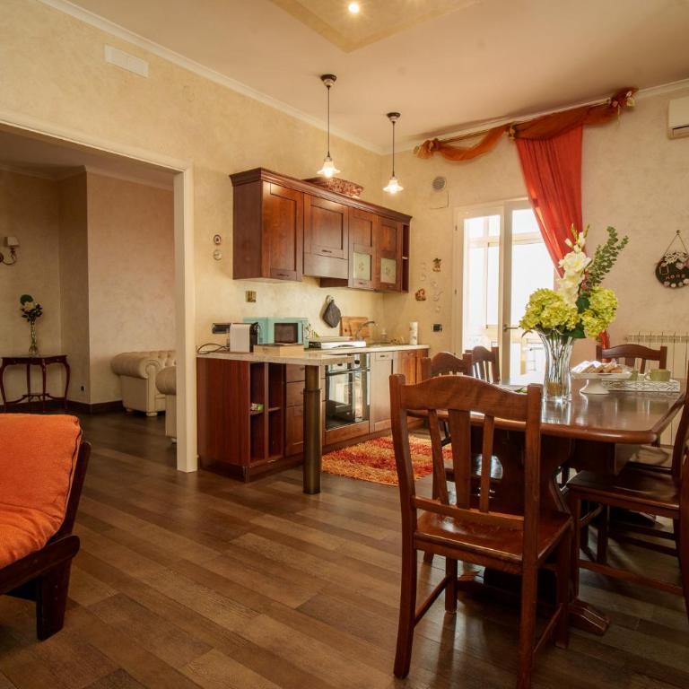 A UN PASSO DA - Appartamento con 2 Camere da Letto - 5