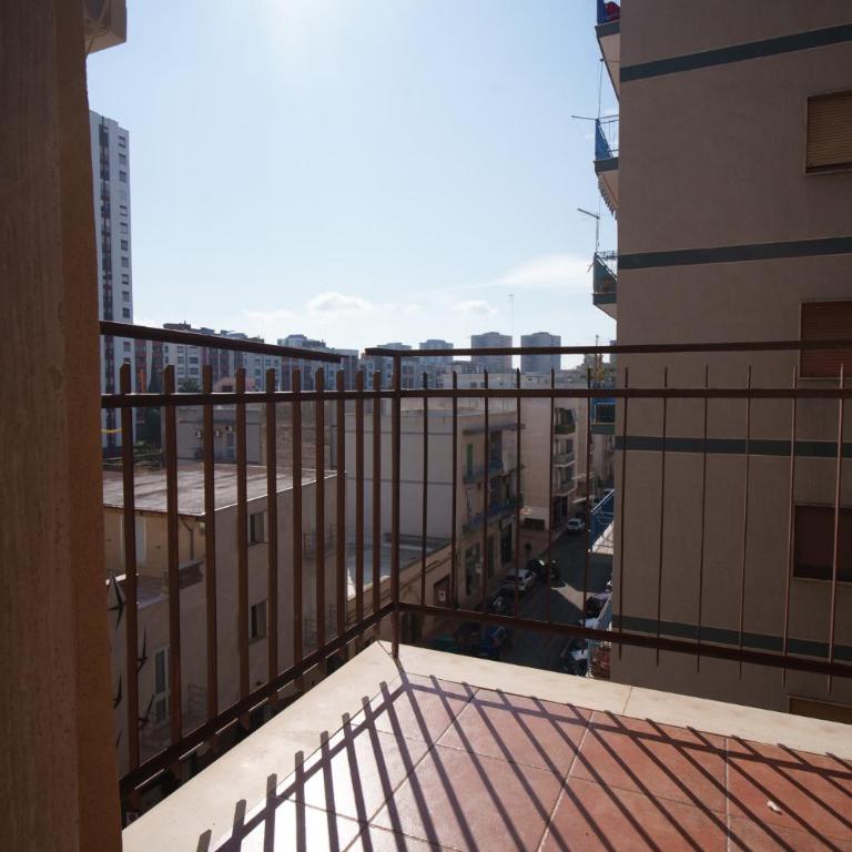 A UN PASSO DA - Appartamento con 2 Camere da Letto - 16
