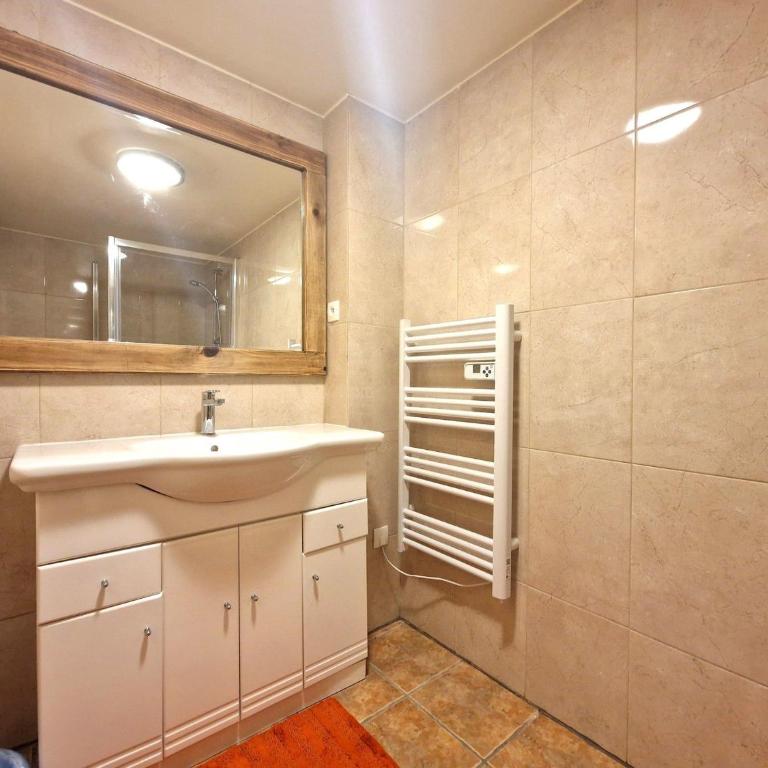Chalet rénové et original, 8 pers., Valfréjus - FR-1-265-367 - Chalet - 20