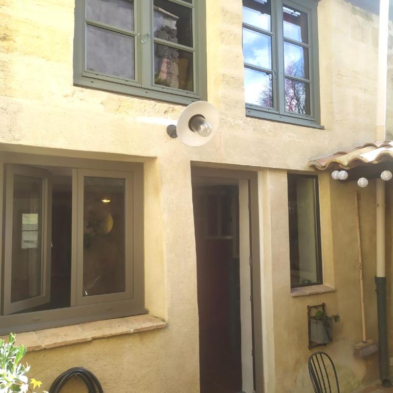 La Casamia Uzès, maison avec cour privative, à 2 pas de la Place aux Herbes - Maison 1 Chambre - 15