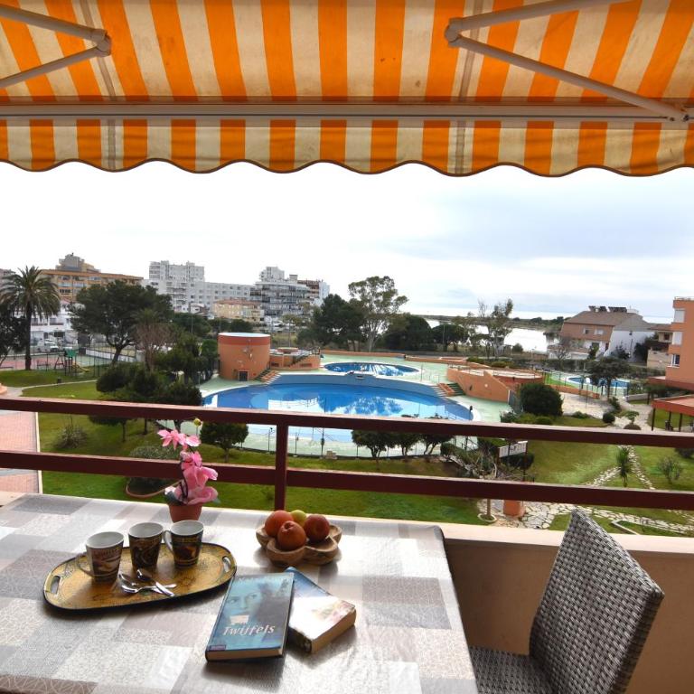 RNET - 600 Tramuntana 02-21 - Apartamento de 1 dormitorio con vistas a la piscina - 2