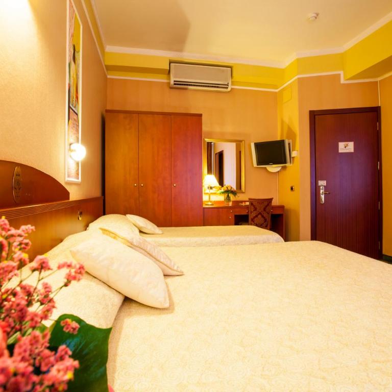 Boutique Hotel Puccini - Camera Tripla - 5