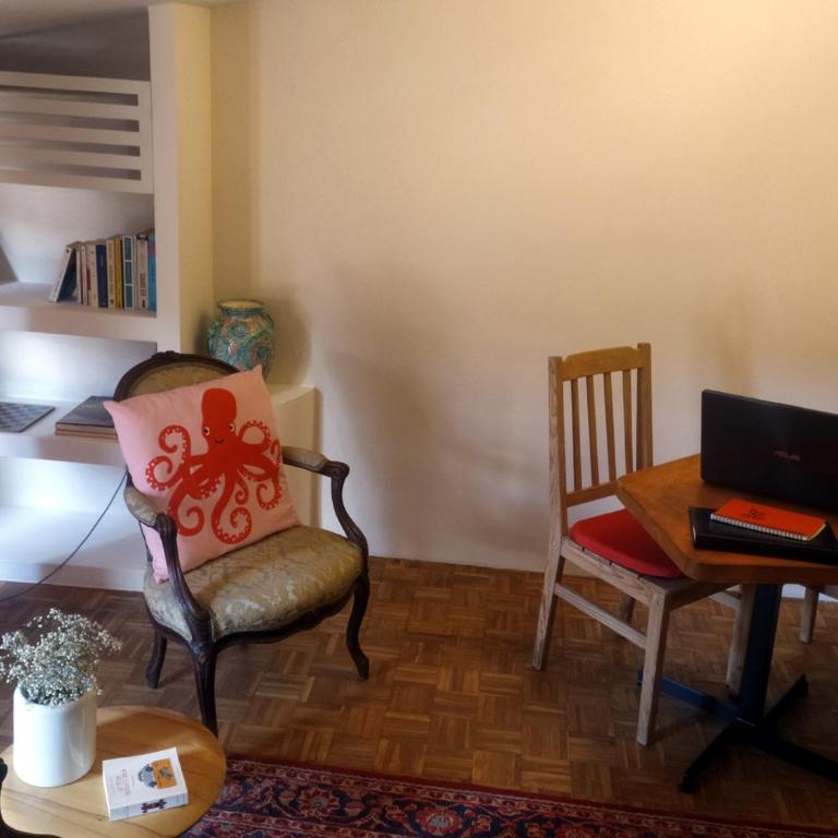 La Casamia Uzès, maison avec cour privative, à 2 pas de la Place aux Herbes - Maison 1 Chambre - 35