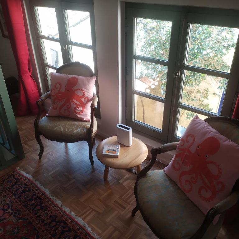 La Casamia Uzès, maison avec cour privative, à 2 pas de la Place aux Herbes - Maison 1 Chambre - 31