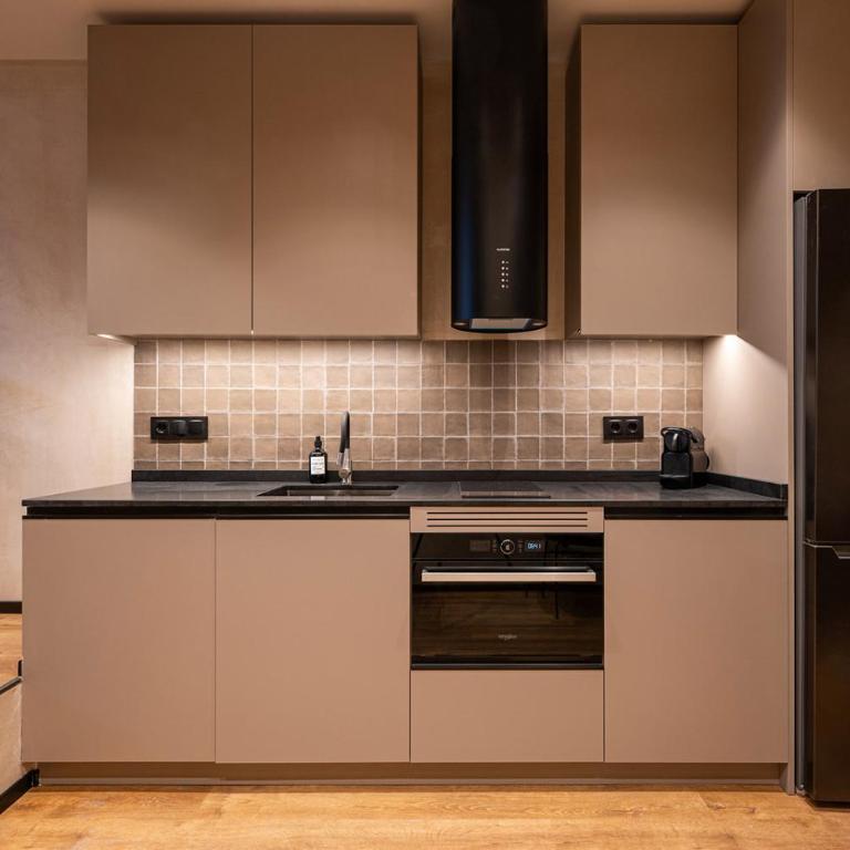 Dobo Madrid MA24 - Studio - 5