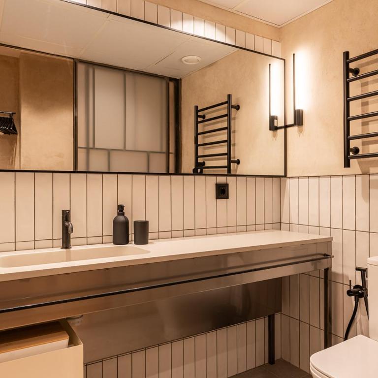 Dobo Madrid MA24 - Studio - 21
