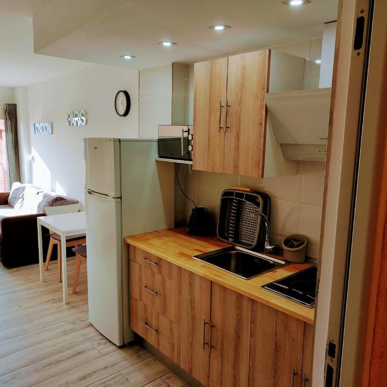 Minerva with views of the sea and Benalmadena - Estudio con cama extragrande y sofá cama - 5