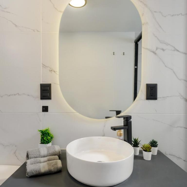 WTC 1 block away - Total comfort - One-Bedroom Apartment - 6