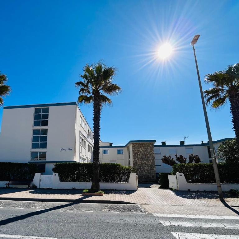 EStudio 1ère ligne vue mer ,place de parking privée accès a la plage de la résidence 3ème étage - Appartement 1 Chambre - 18