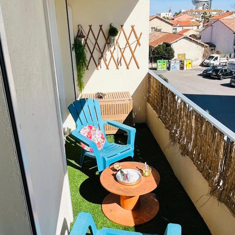 M T2 climatisé à100m de la plage ,des bateaux ,des commerces, Une terrasse ensoleillée - Appartement 1 Chambre - 23