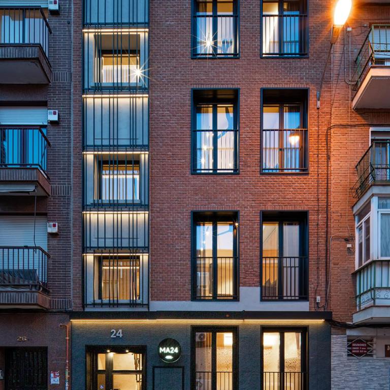 Dobo Madrid MA24 - Studio - 6