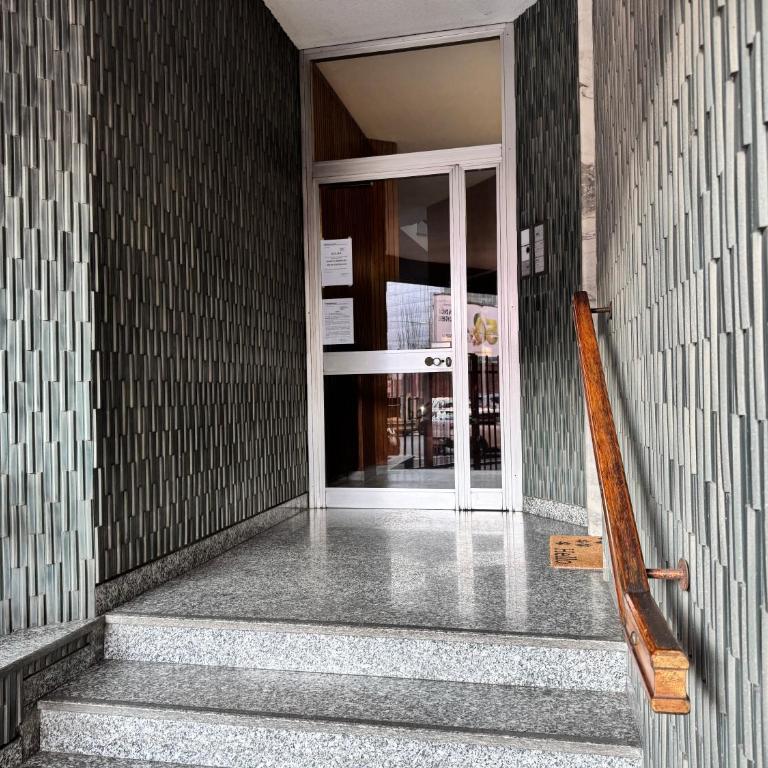Casa Kolbe 8 , Milano centro M4 - Appartamento con Vista e Balcone - 9