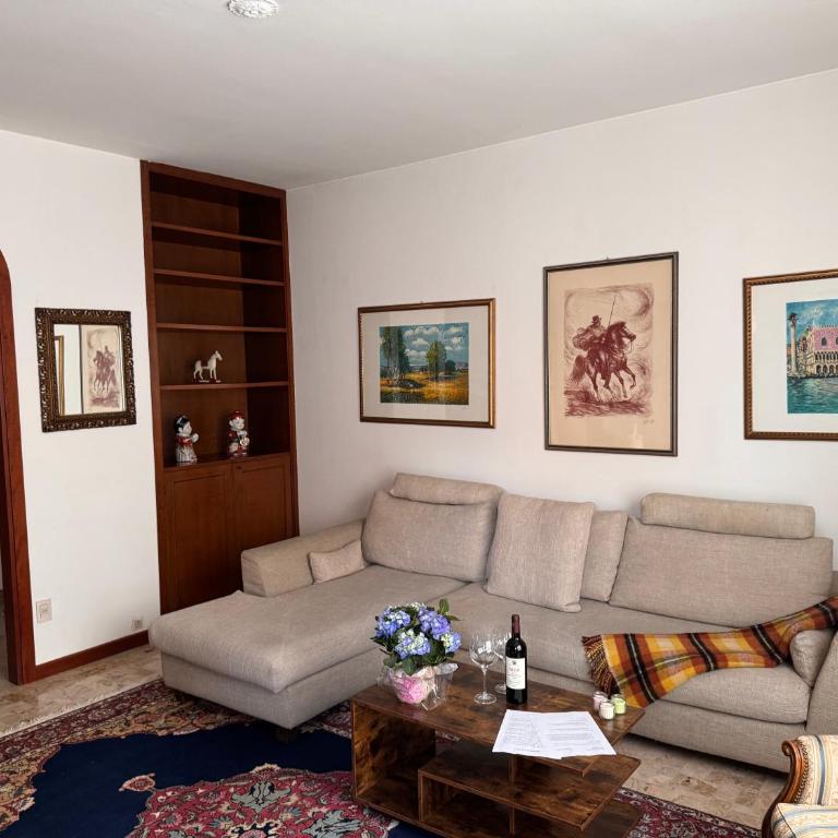 Casa Kolbe 8 , Milano centro M4 - Appartamento con Vista e Balcone - 16