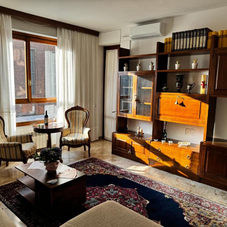 Casa Kolbe 8 , Milano centro M4 - Appartamento con Vista e Balcone - 2