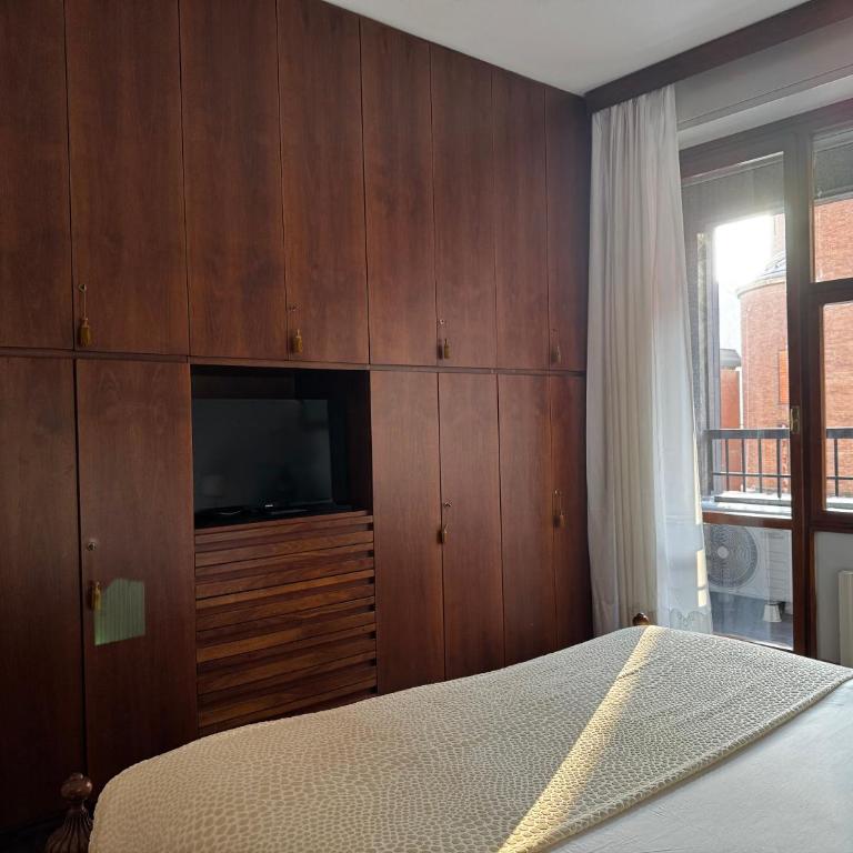 Casa Kolbe 8 , Milano centro M4 - Appartamento con Vista e Balcone - 29