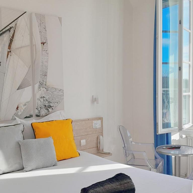 Hotel La Marine, Vieux Port - Chambre Double Moyenne - Côté Port - 17
