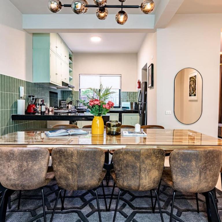 Gummy Bear Condesa House with Roof top 24PAX - Vacation Home - 4