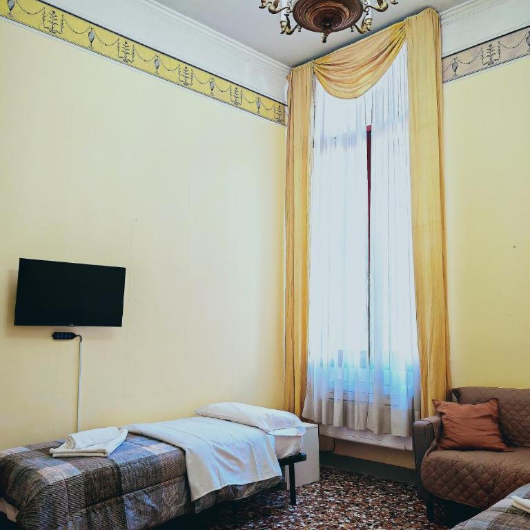 Venice Tourist House - Camera Quadrupla con Bagno Privato - 22
