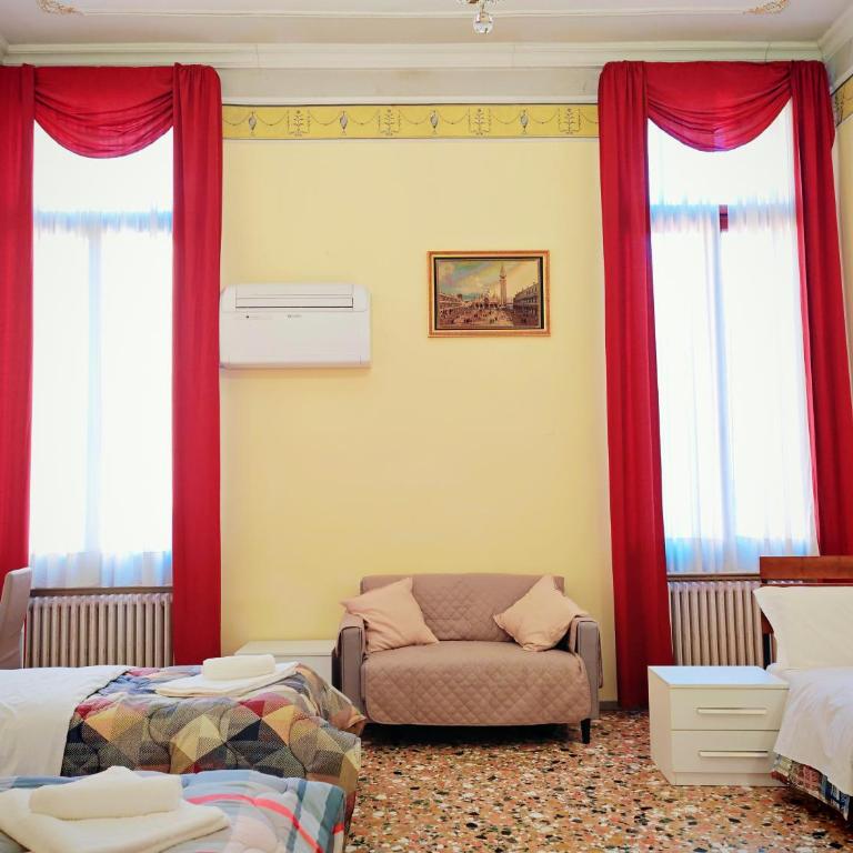 Venice Tourist House - Camera Quadrupla con Bagno Privato - 18
