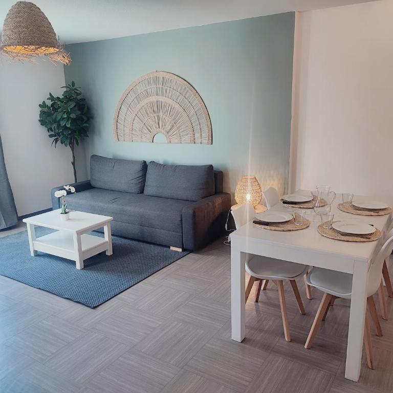 Le Familial - T3 piscine, climatisation & balcon - Apartment mit 2 Schlafzimmern - 9