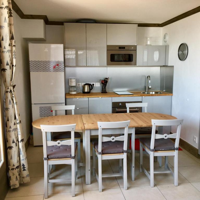 les 7 laux immobilier chalet E - Apartment mit Terrasse - 3