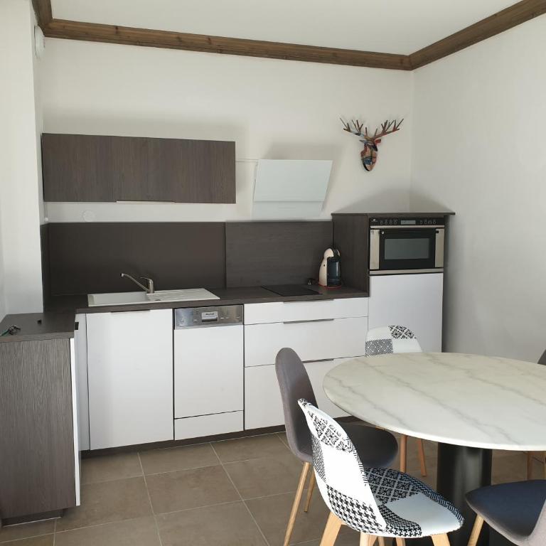 les 7 laux immobilier chalet E - Apartment - Erdgeschoss - 4