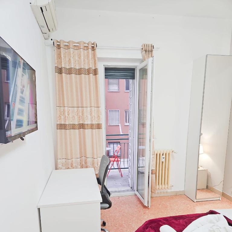 NEXT Palace - Camera Matrimoniale Standard con Bagno in Comune - 8