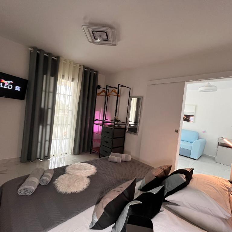 serene flat in central location overlooking SIAM PARK - Apartamento de 2 dormitorios - 35