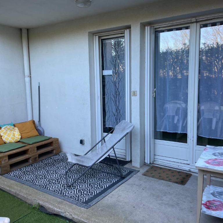 Narbonne centre T2 avec jardinet et parking - Apartamento de 1 dormitorio - 3