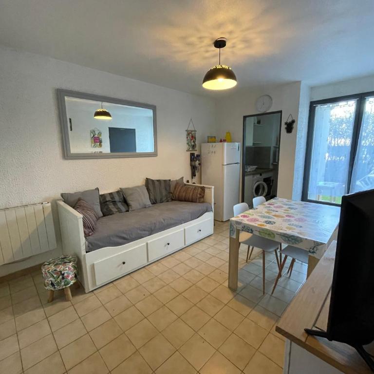 Narbonne centre T2 avec jardinet et parking - Apartamento de 1 dormitorio - 4