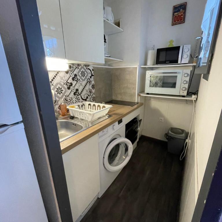 Narbonne centre T2 avec jardinet et parking - Apartamento de 1 dormitorio - 8