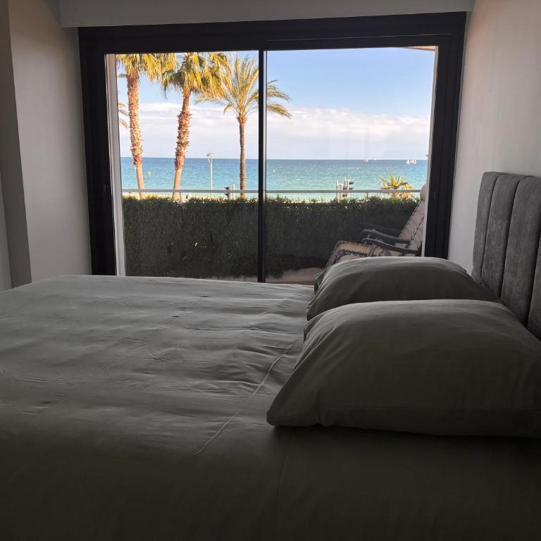 Vue mer exceptionnelle plage parking - Apartment mit 1 Schlafzimmer - 2
