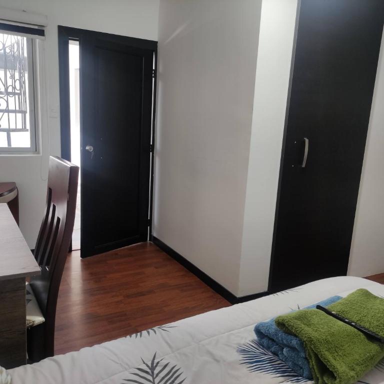 Zidko Guest House - Double Room with Private Bathroom - 2
